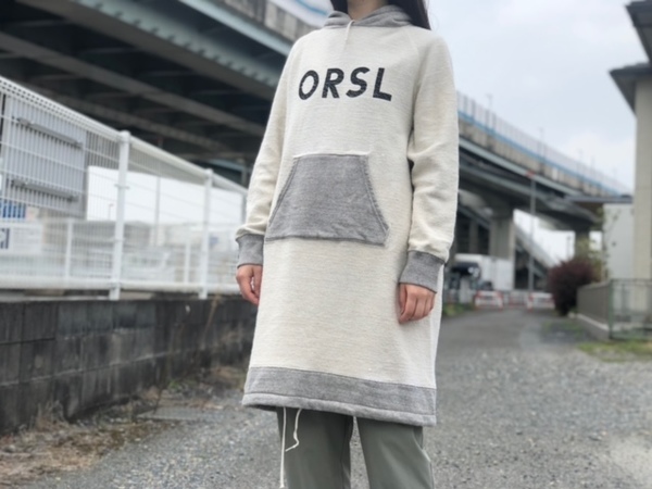 orSlow×BEAMS BOY/オアスロウ×ビームスボーイ】から フーディ ロング 