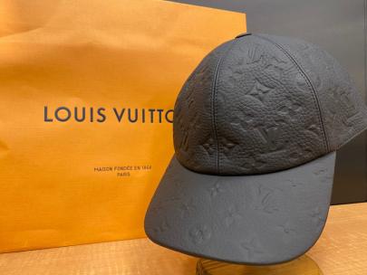 「ラグジュアリーブランドのLOUIS VUITTON 　 」