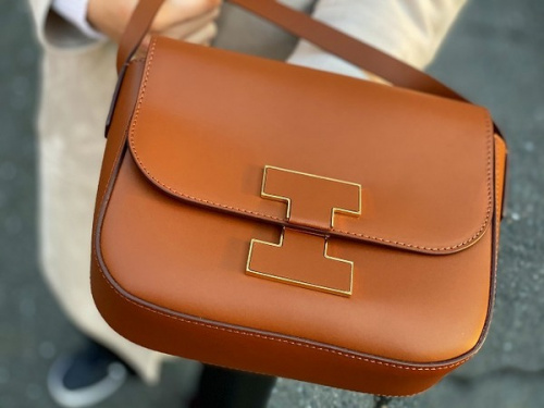 イアクッチ　TEA テア ショルダーバッグ トープ カフェラテ様 IACUCCI ショルダーバッグ テア S CERVO - メルカリ
