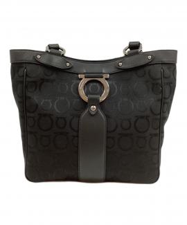 「ラグジュアリーブランドのSalvatore Ferragamo 買取入荷 」