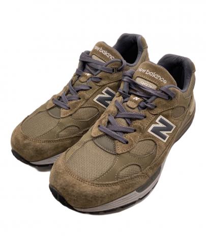 「スニーカーのNEW BALANCE 」