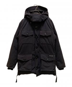 「インポートブランドのCANADA GOOSE 」