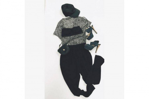 ブラウスのENFOLD