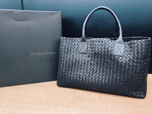 フルフル様　極美品　ボッテガ　イントレチャート トートバッグ BOTTEGAVENETA/ボッテガヴェネタ】 イントレチャート トート