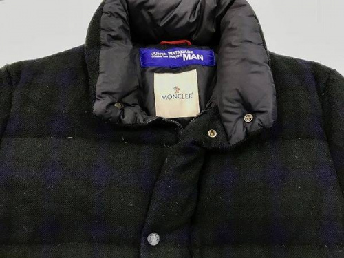 MONCLERのJUNYA WATANABE