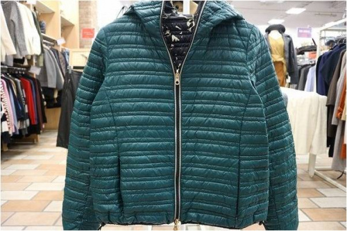 レディースのアウター