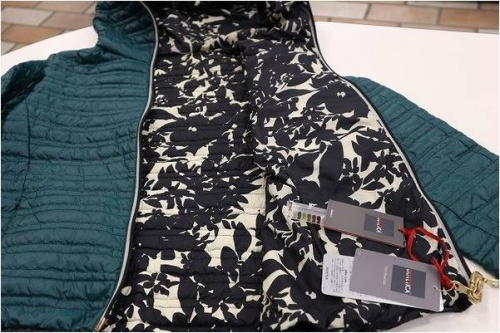 アウターのダウンコート