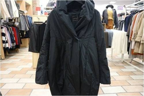 ダウンコートのデュベティカ