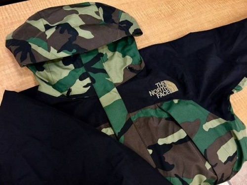 ノースフェイスのロンハーマン