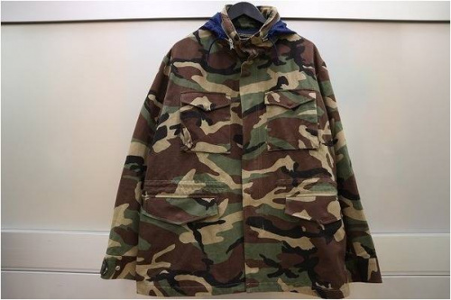 春ファッションの古着