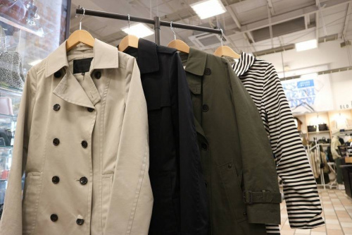 買取入荷のキャリアファッション