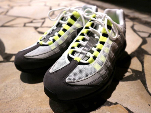 ストリートブランドのエアマックス95