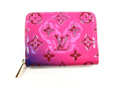 モノグラムの新入荷