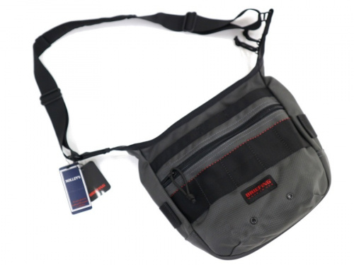 キャリアファッションのBRIEFING