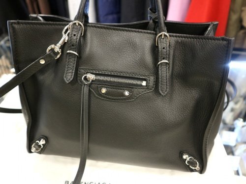 BALENCIAGAのバレンシアガ