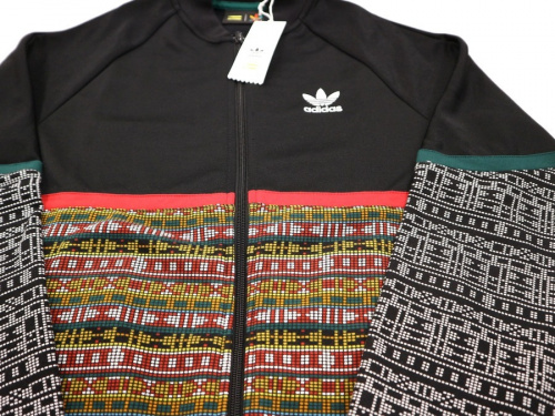 ファレルウィリアムススのコラボ