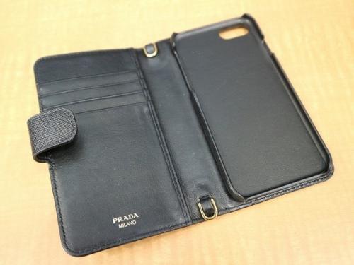プラダのスマートフォンケース