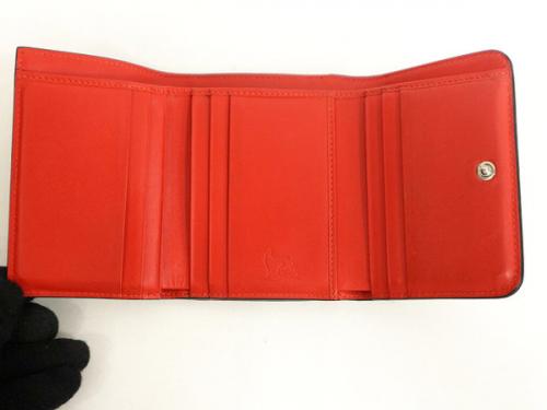 クリスチャン・ルブタンの財布