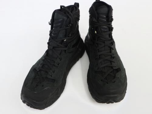 ホカオネオネのハイカットスニーカー