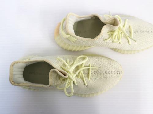 アディダスのYEEZY BOOST 350