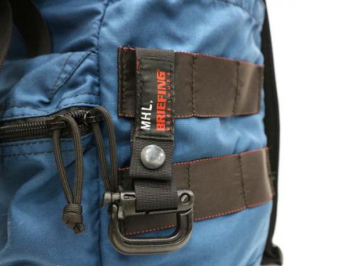 ブリーフィングのリュック