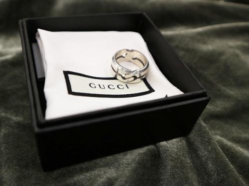 グッチのリング
