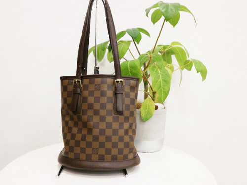 ラグジュアリーブランドのLOUIS VUITTON