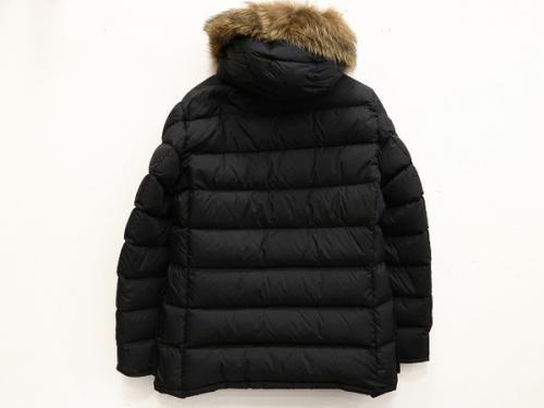 モンクレールのダウン