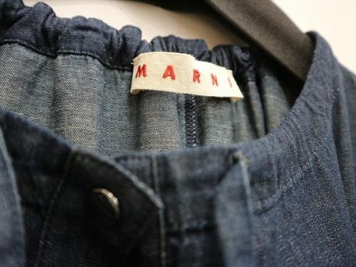 マルニのドローストリングデニムワンピース