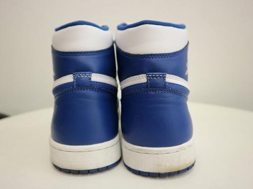 ナイキのAIR JORDAN1