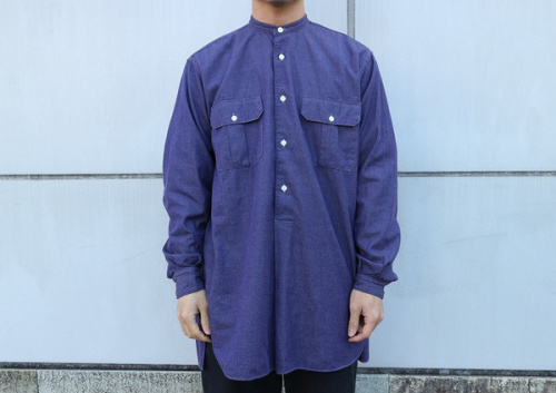 ドメスティックブランドのCOMOLI