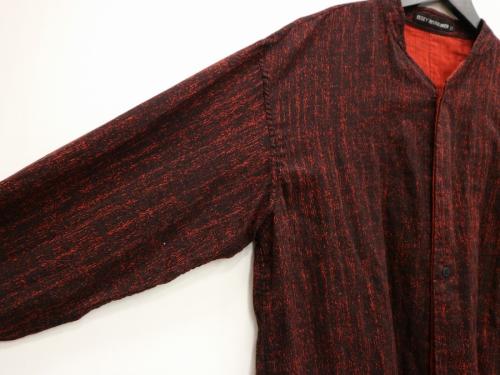 イッセイミヤケメンのレイヤードノーカラーシャツ