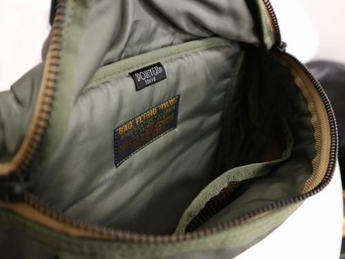 バズリクソンズバズのPORTER