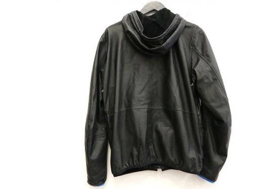 ディーゼルのフーデッドジャケット