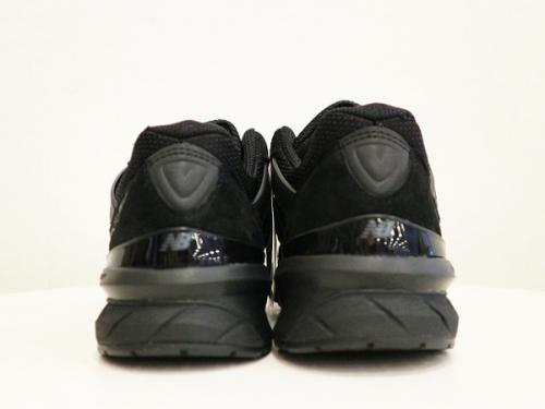 ニューバランスの990V5
