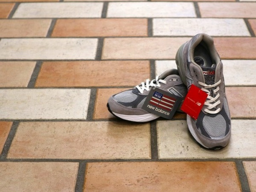 スニーカーのNEW BALANCE