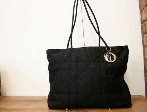 Christian Diorのクリスチャン ディオール