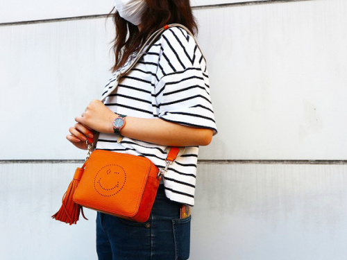 レアアイテムのANYA HINDMARCH