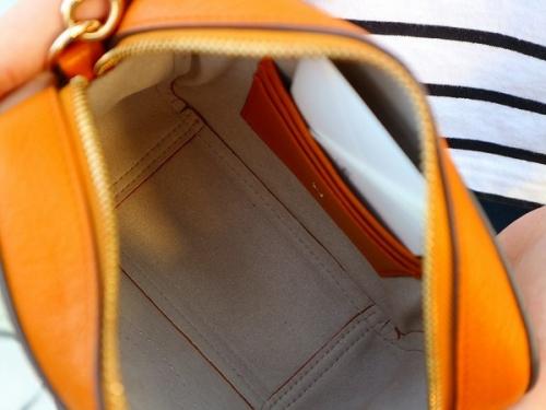 アニヤハインドマーチのショルダーポーチ