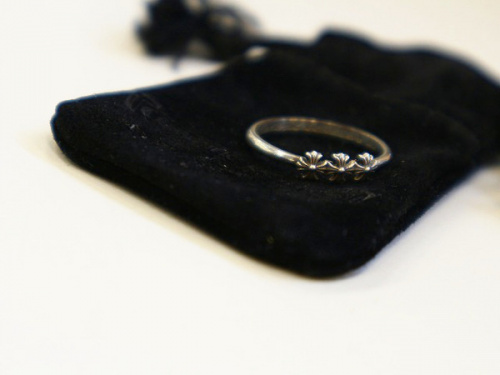 レアアイテムのCHROME HEARTS