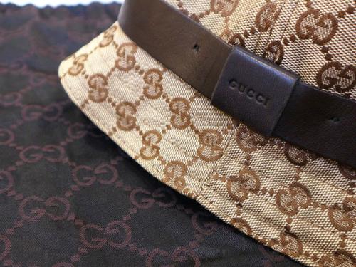 グッチのGGバケットハット