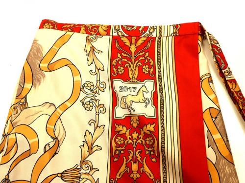 モガのスカーフプリントスカート