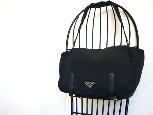レアアイテムのPRADA