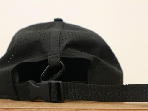 カナダグースのNEW ERA