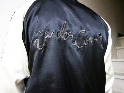 スカジャンのUNDERCOVER