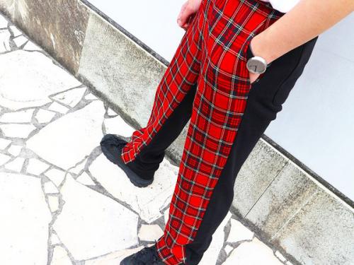 ジョンアンダーカバーの前後切替スウェットパンツ