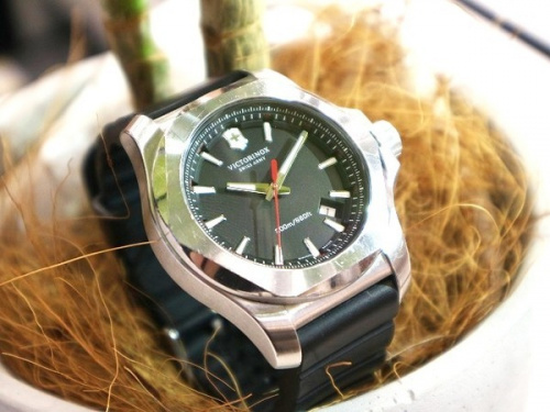 レアアイテムのVICTORINOX