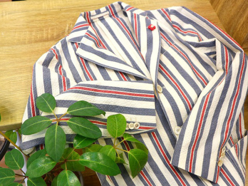 キャリアファッションのLARDINI