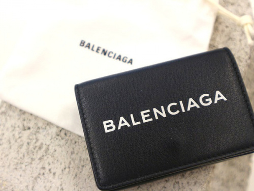 ラグジュアリーブランドのBALENCIAGA