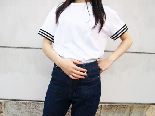 ナチュラルブランドのBORDERS AT BALCONY